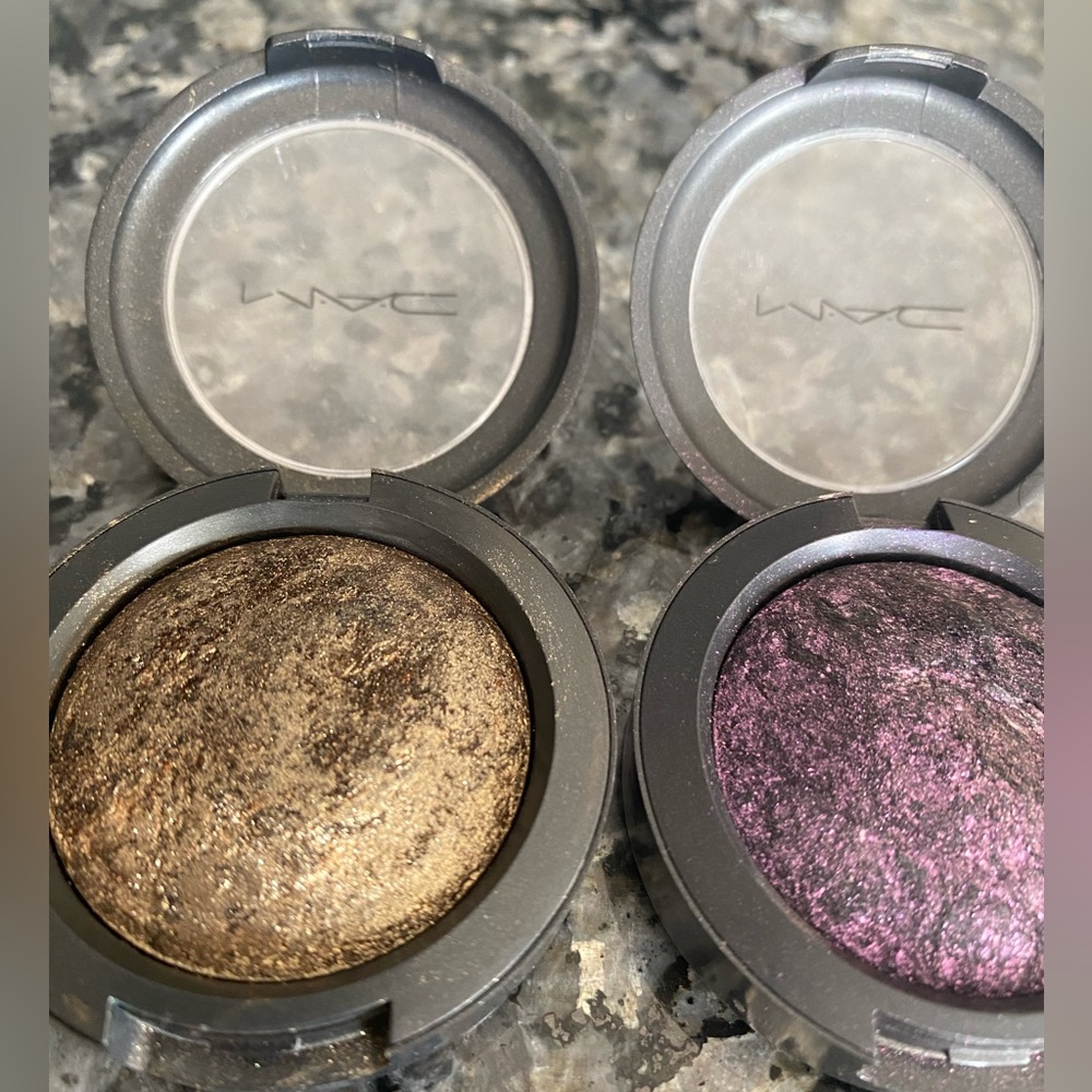 2 MAC Mineralize Eyeshadows Limited Edition